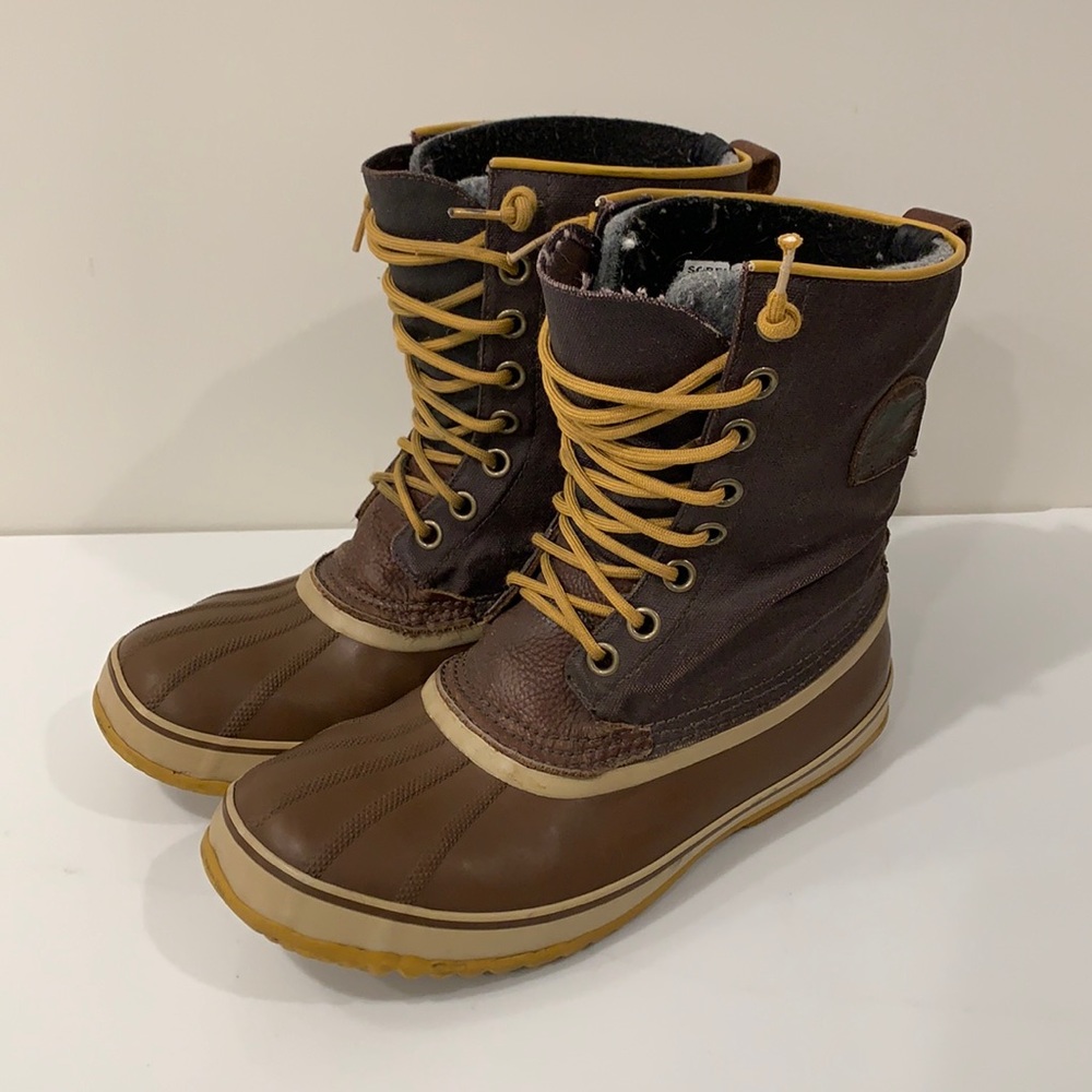 Sorel Cordovan snow boat